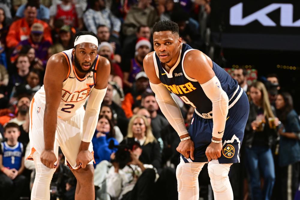 进攻牵制的 进攻牵制的