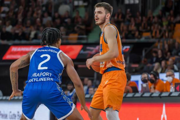 球队内部存 球队内部存