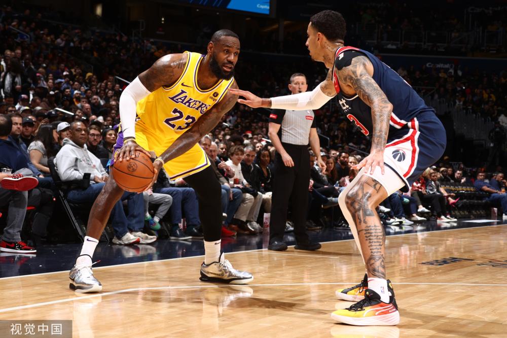 摸得着的手 摸得着的手